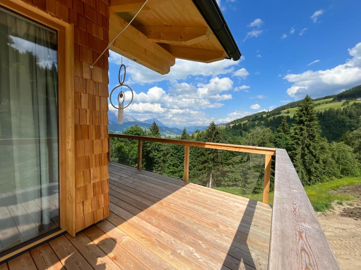 Hoeflehner Premium Eco Lodge Haus im Ennstal Exterior foto